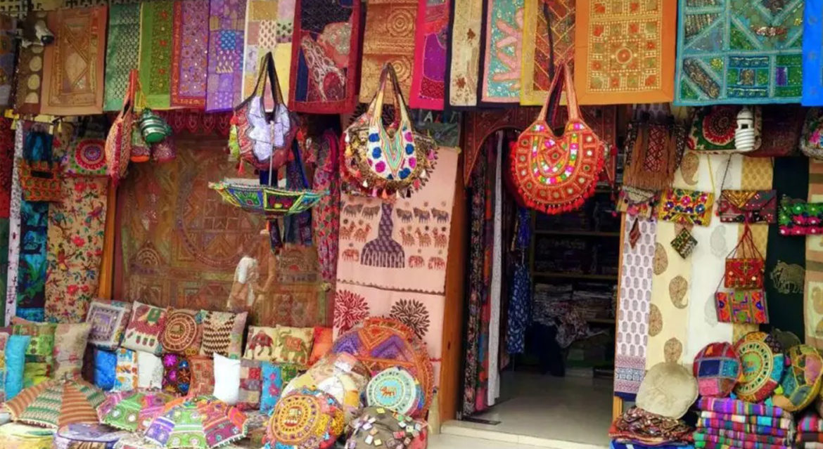 THE IMPACT OF INDIAN CULTURE OF THE INDIAN HANDICRAFTS INDUSTRY